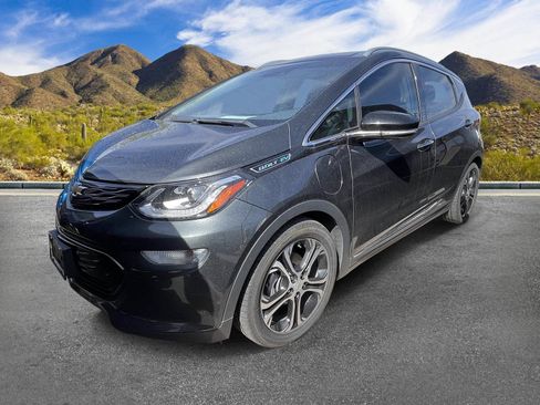 Used 2020 Chevrolet Bolt Premier w/ Infotainment Package FWD image 14