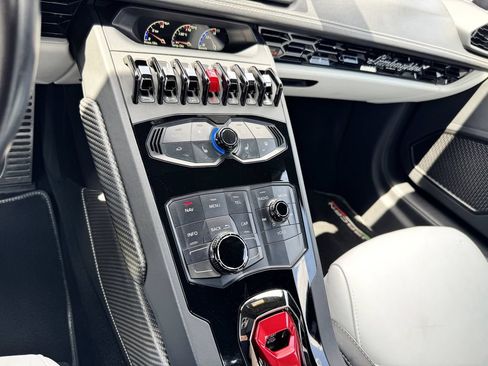 Used 2018 Lamborghini Huracan LP 580-2 RWD image 21
