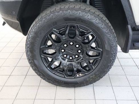 New 2026 GMC Hummer EV SUV AWD/4WD image 10