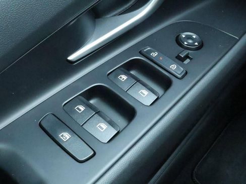 New 2025 Hyundai Elantra SE image 14