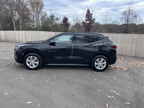 Used 2019 Chevrolet Blazer LT image 2