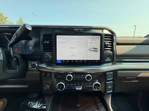 Used 2025 Ford F350 King Ranch AWD/4WD image 32