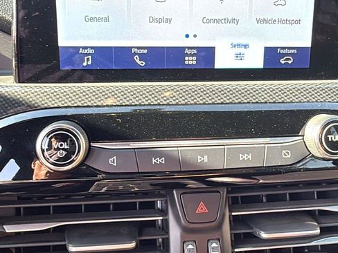 Used 2025 Ford Escape ST-Line FWD image 14
