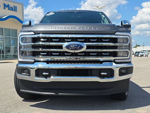 Used 2023 Ford F250 Lariat w/ Chrome Package AWD/4WD image 6