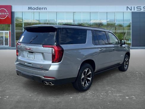 Used 2025 GMC Yukon XL AT4 Ultimate AWD/4WD image 6