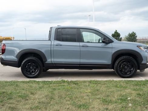 Used 2025 Honda Ridgeline TrailSport+ image 7