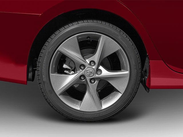 Used 2013 Toyota Camry SE FWD image 11
