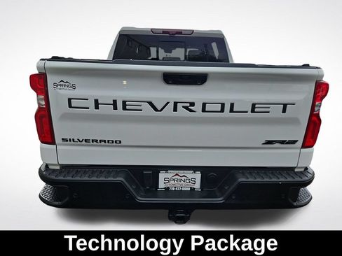 Used 2023 Chevrolet Silverado 1500 ZR2 w/ Technology Package AWD/4WD image 5