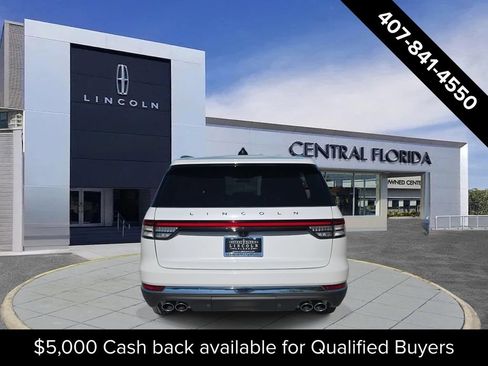 New 2026 Lincoln Aviator AWD image 4