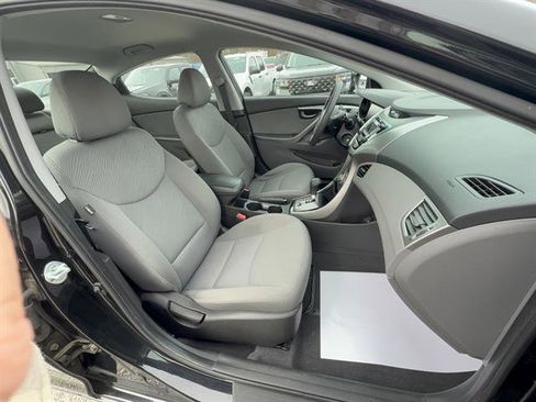 Used 2013 Hyundai Elantra GLS w/ Preferred Pkg FWD image 23