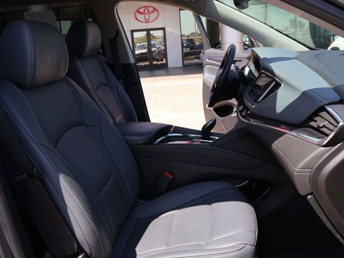 Used 2020 Buick Enclave Premium w/ Sun and Sites Package FWD image 21