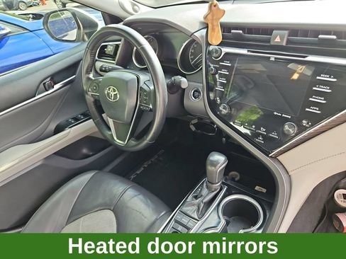 Used 2018 Toyota Camry XLE w/ Audio Package FWD image 9