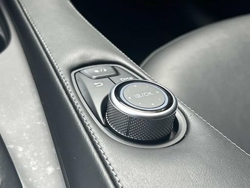 Certified 2025 INFINITI QX50 Pure AWD/4WD image 32