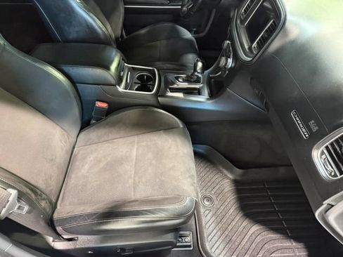 Used 2020 Dodge Charger R/T w/ Plus Group RWD image 30