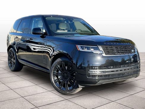 New 2026 Land Rover Range Rover SE image 2