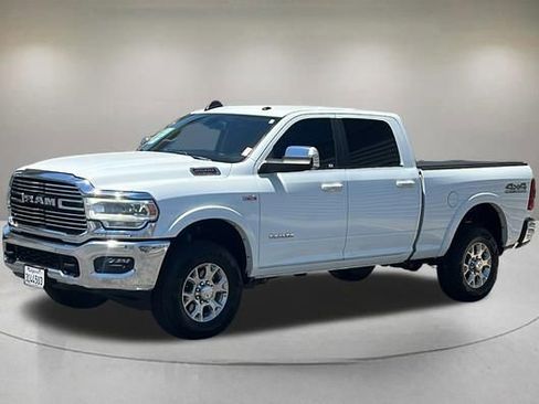 Used 2022 RAM 2500 Laramie AWD/4WD image 2