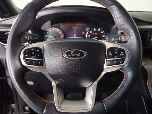 Used 2024 Ford Explorer Timberline w/ Timberline Technology Package image 3