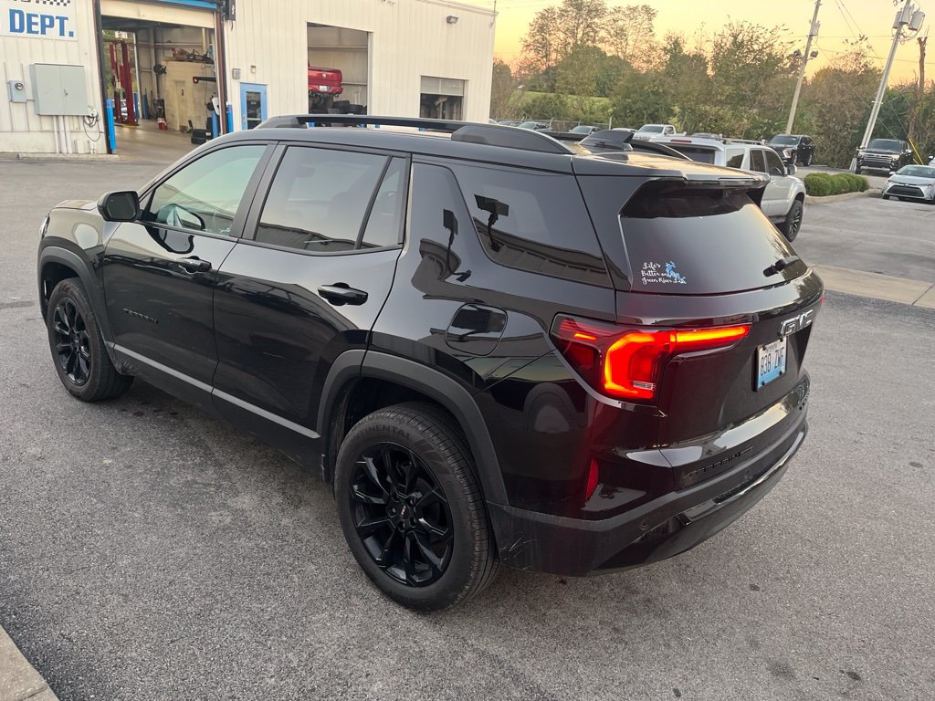 Used 2026 GMC Terrain Elevation w/ Elevation Premium Package AWD/4WD image 4