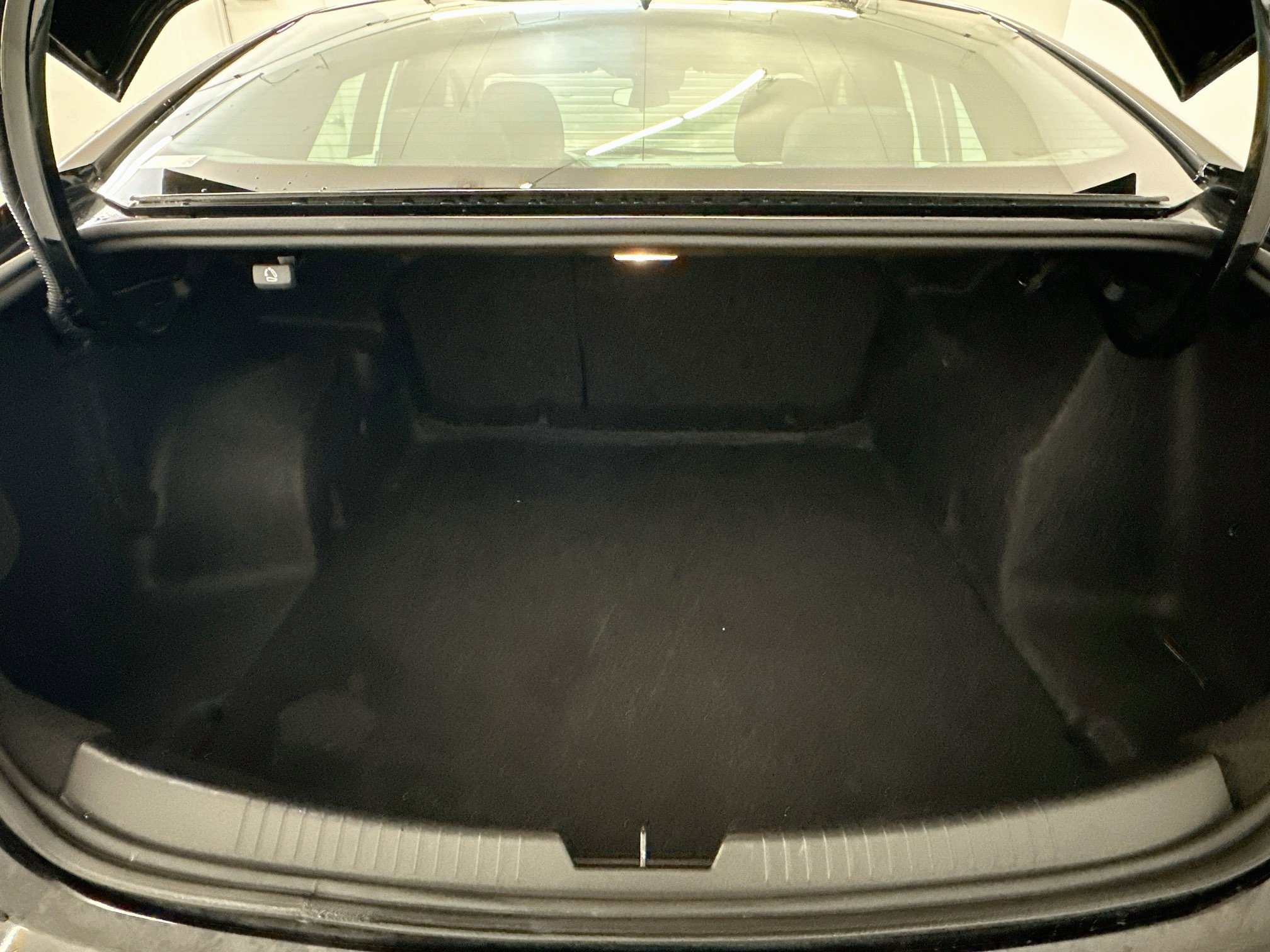 Used 2025 Chevrolet Malibu LT FWD image 30