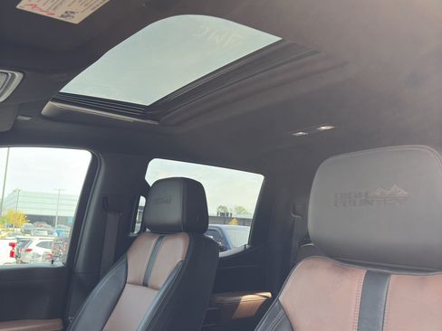 Used 2022 Chevrolet Silverado 1500 High Country w/ LPO, Dark Essentials Package AWD/4WD image 31
