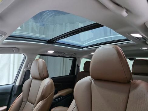 Certified 2025 Subaru Ascent Touring AWD/4WD image 24