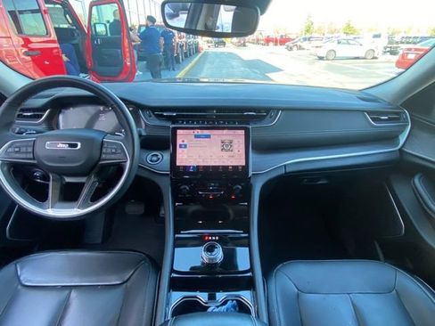 Used 2022 Jeep Grand Cherokee L Limited image 16