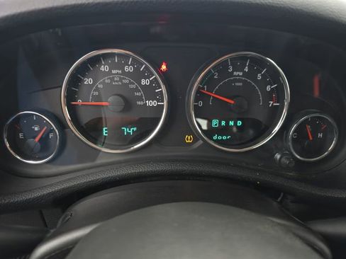 Used 2015 Jeep Wrangler Unlimited Sport image 18