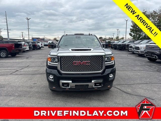 Used 2017 GMC Sierra 3500 Denali AWD/4WD image 10