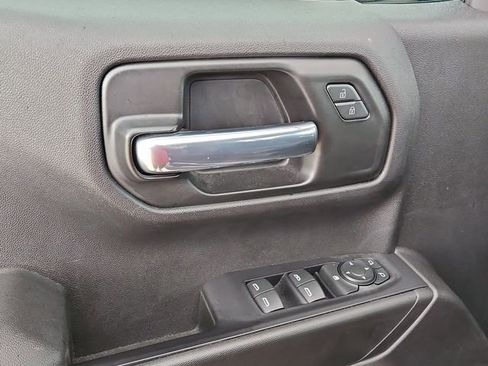 Used 2020 Chevrolet Silverado 1500 Custom w/ Custom Value Package image 20