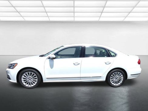 Used 2016 Volkswagen Passat 1.8T SE image 4