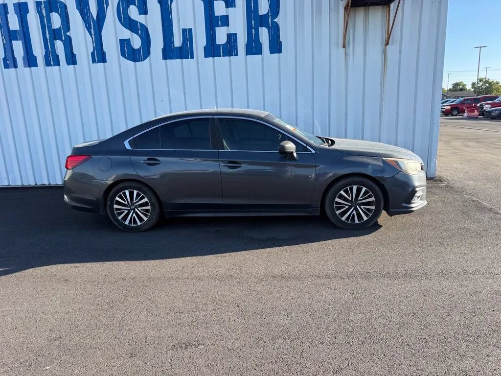 Used 2018 Subaru Legacy 2.5i AWD/4WD image 9