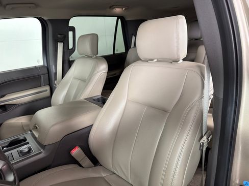 Used 2020 Ford Expedition XLT AWD/4WD image 13