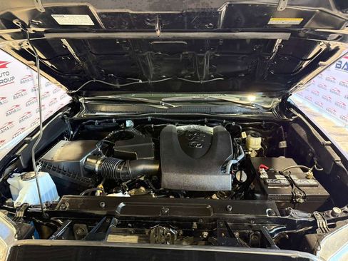 Used 2023 Toyota Tacoma TRD Off-Road image 53