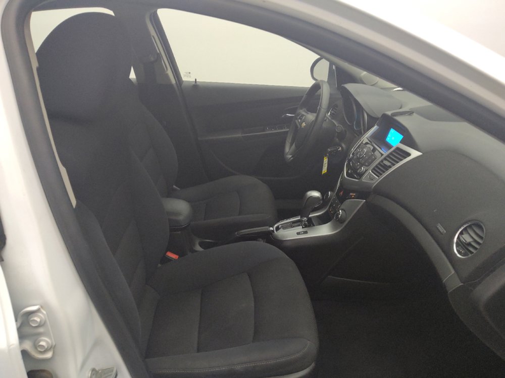 Used 2015 Chevrolet Cruze LT FWD image 21