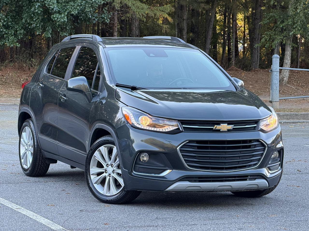 Used 2020 Chevrolet Trax Premier FWD image 3