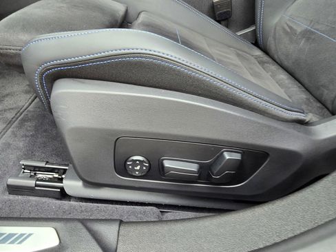 Used 2025 BMW M235i xDrive w/ M Performance Package image 18