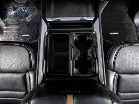 Used 2024 Ford F350 Platinum image 27