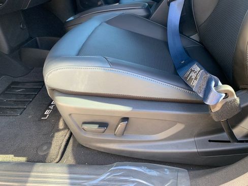 New 2026 Nissan Leaf SV+ w/ Floor Mat Package (SV+) image 21
