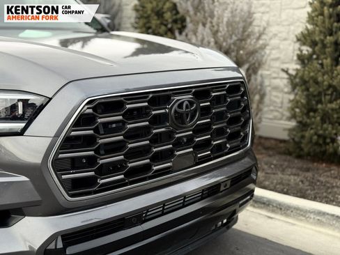 Used 2024 Toyota Sequoia Platinum image 15