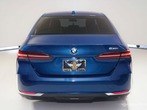 Used 2025 BMW 530i image 8