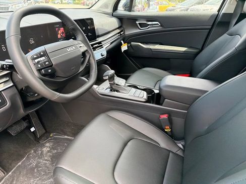 New 2026 Kia Sportage EX FWD image 18