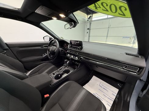 Used 2024 Honda Civic Sport Touring image 25