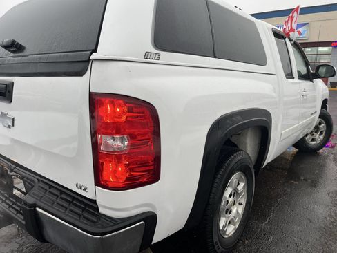 Used 2008 Chevrolet Silverado 1500 LTZ w/ Suspension Package, Off-Road image 7