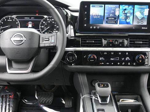 New 2026 Nissan Pathfinder SV AWD/4WD image 13
