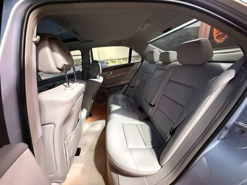 Used 2013 Mercedes-Benz E 350 4MATIC Sedan image 22