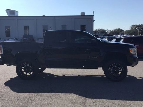 Used 2019 GMC Canyon 2WD Crew Cab w/ Convenience Package image 4