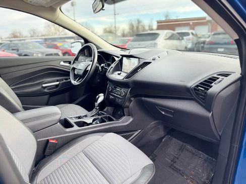 Used 2019 Ford Escape SE FWD image 40