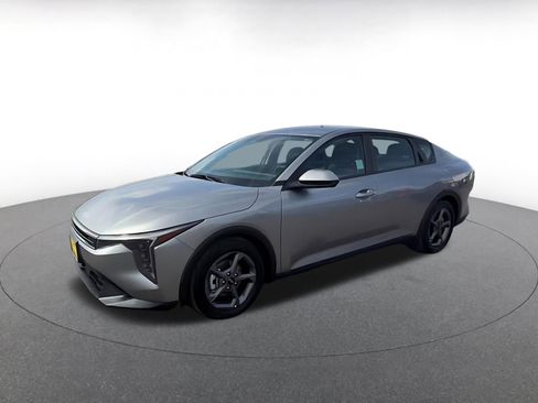 Used 2025 Kia K4 LXS image 8