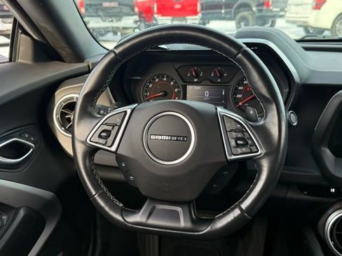 Used 2022 Chevrolet Camaro LT w/ RS Package image 8