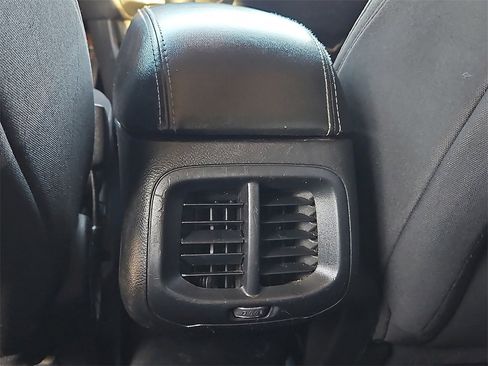 Used 2020 Jeep Cherokee Latitude image 20